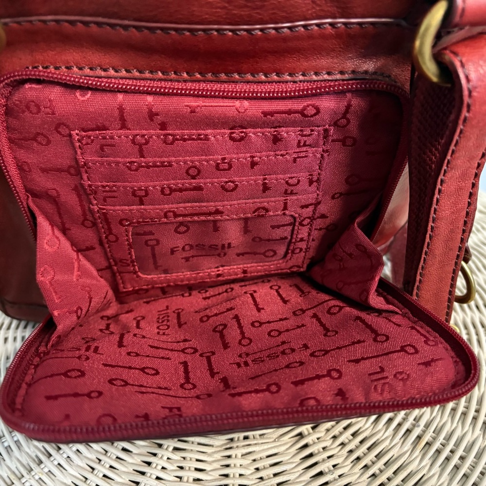 Fossil Rust/Burgundy Crossbody Bag - Picture 8 of 10